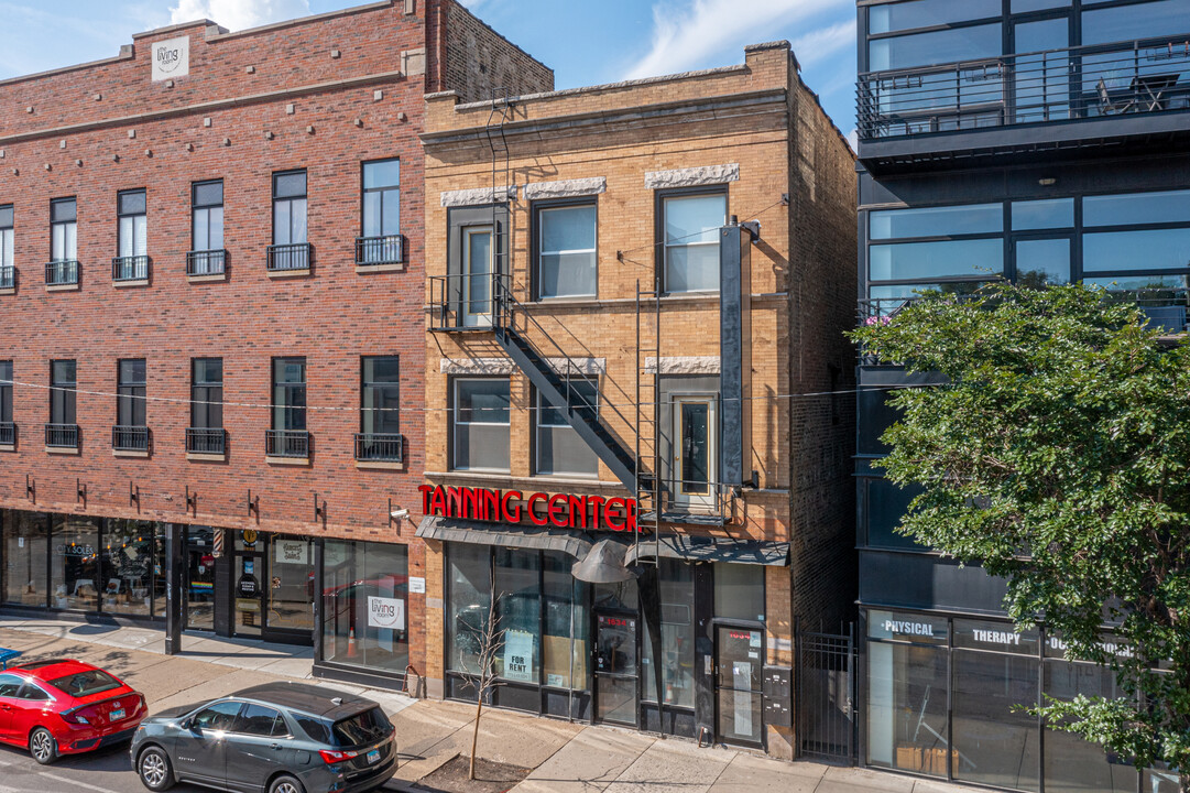 1634 N Milwaukee Ave in Chicago, IL - Building Photo