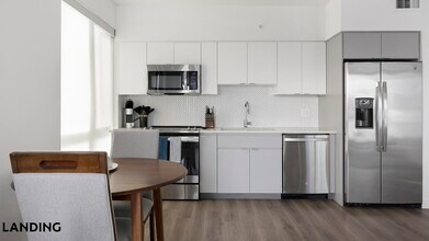 707 S Farmer Ave in Tempe, AZ - Foto de edificio - Building Photo