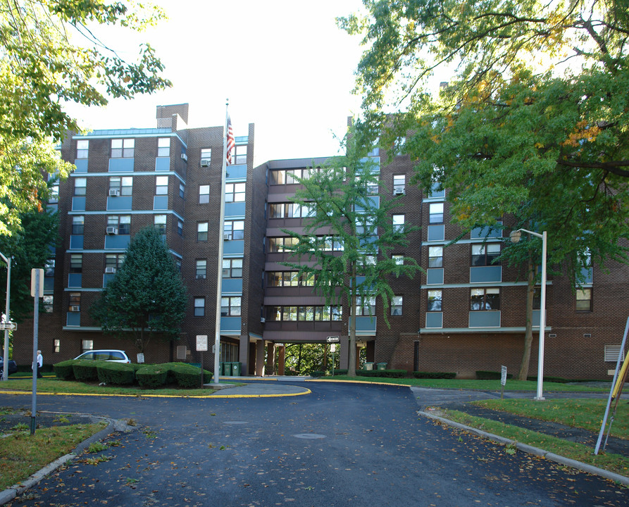 10-22 Drew St in Port Chester, NY - Building Photo