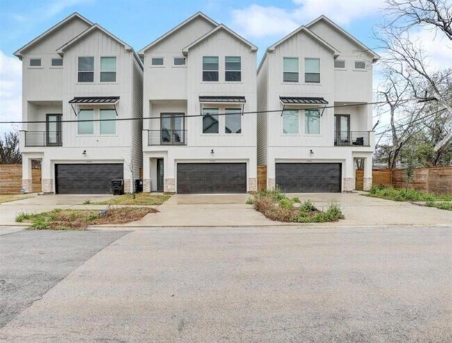 property at 3403 Daphne St