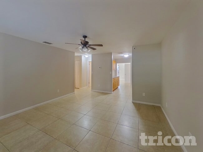 5843 59th Way N in St. Petersburg, FL - Building Photo - Building Photo