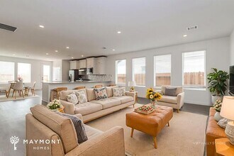 6407 Symphony Wave Dr in Park Row, TX - Foto de edificio - Building Photo