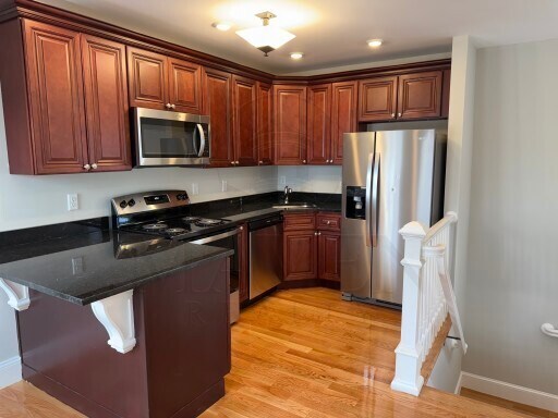 196 North St, Unit 3 in Somerville, MA - Building Photo - Building Photo