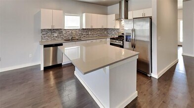 601 NW 176th St in Edmond, OK - Foto de edificio - Building Photo