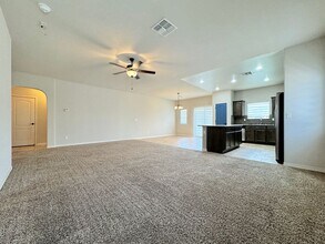 7516 Wolf Creek Dr in El Paso, TX - Building Photo - Building Photo