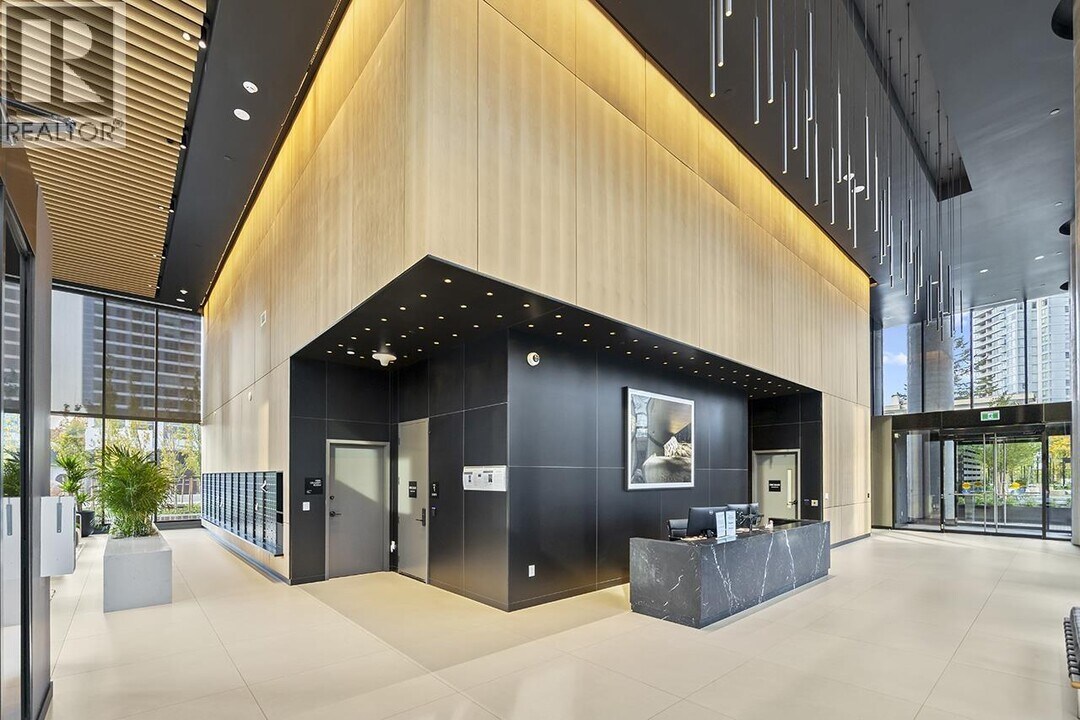 5987 Wilson Ave in Burnaby, BC - Building Photo