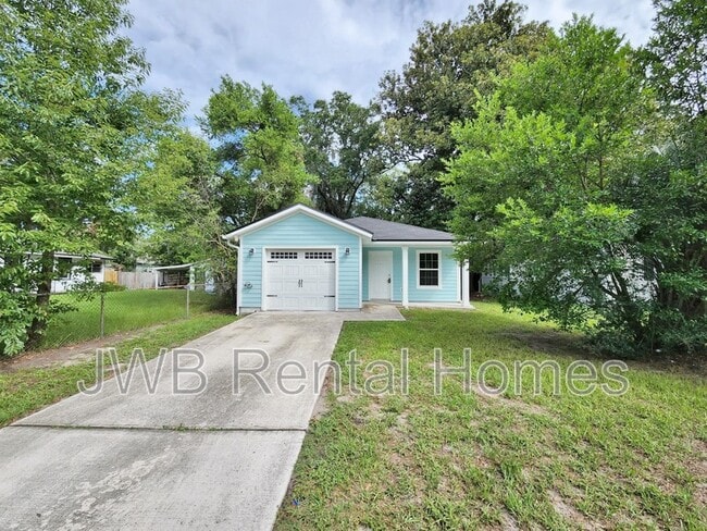 property at 471 W 59th St