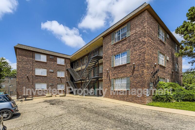3314 S Clarkson St in Englewood, CO - Building Photo