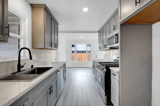 10412 Dolecetto Dr in Rancho Cordova, CA - Foto de edificio - Building Photo