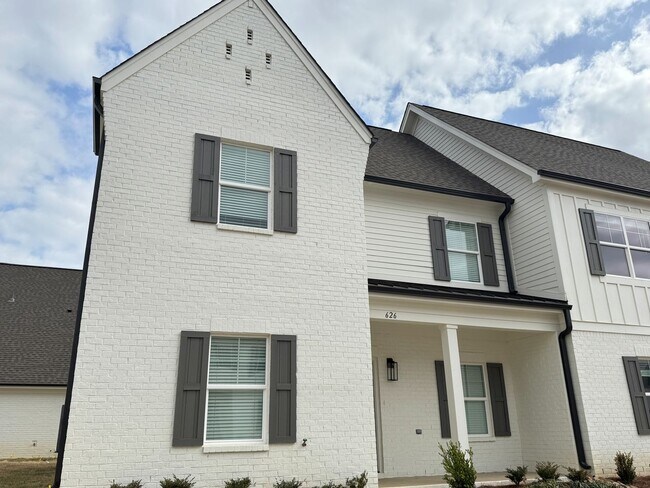 property at 626 Cottage Grove Dr