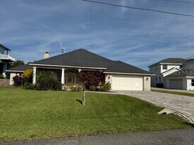 7 Deerwood St in Palm Coast, FL - Building Photo