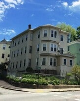 37 Vernon St, Unit 2 in Worcester, MA - Building Photo