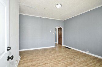 1912 Pallas St, Unit Rear in Braddock, PA - Foto de edificio - Building Photo