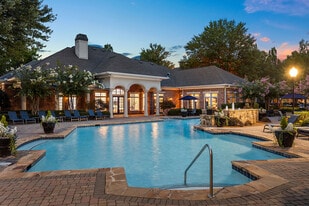 Verdant Peachtree Creek in Atlanta, GA - Building Photo