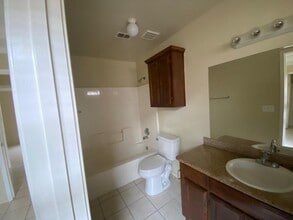 3821 W Sarah Evans St in Edinburg, TX - Building Photo - Building Photo
