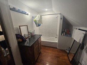 112 E Hill St in Champaign, IL - Building Photo - Building Photo