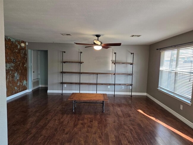 property at 208 Rock Hound Ln