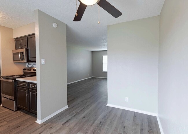 531 Bedford Rd, Unit 135 in Bedford, TX - Building Photo - Building Photo