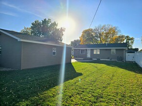 1719 N Taylor Ave in Grand Island, NE - Foto de edificio - Building Photo