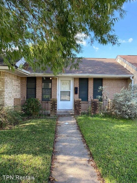 2213 Loreco St in Bossier City, LA - Building Photo