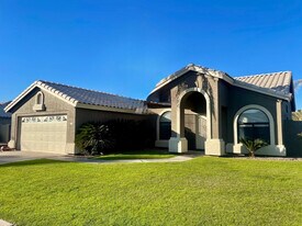 2422 E Remington Pl in Chandler, AZ - Building Photo