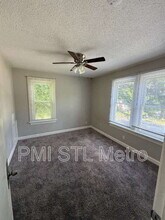 2516 Tyrell Dr in Jennings, MO - Building Photo - Building Photo