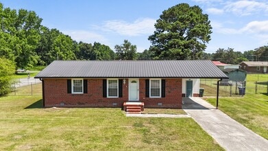 775 Second St in Ayden, NC - Building Photo - Building Photo