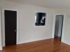 15 Edison Ave, Unit Apt 3 Fl 2 in Albany, NY - Foto de edificio - Building Photo