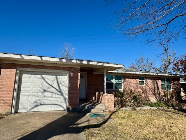 110 W Virginia Ave in Temple, TX - Building Photo - Building Photo