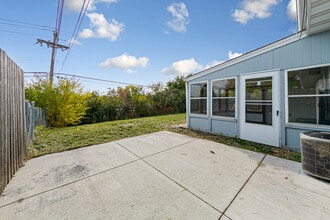 7919 28th Ave N, Unit 7919 in Minneapolis, MN - Building Photo - Building Photo