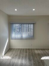 713 S Myrtle Ave in Inglewood, CA - Foto de edificio - Building Photo