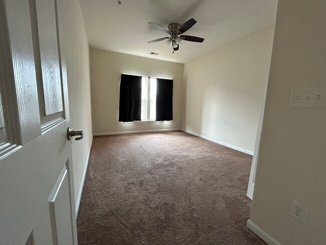 812 Long Dr in Aberdeen, MD - Building Photo - Building Photo