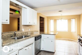 3216 SW 95th St in Oklahoma City, OK - Building Photo - Building Photo