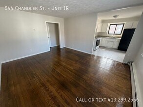 544 Chandler St in Worcester, MA - Building Photo - Building Photo