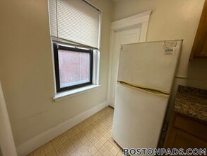 349 Pleasant St in Malden, MA - Building Photo - Building Photo