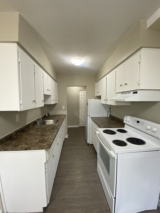 Park Village in Prince George, BC - Building Photo - Building Photo