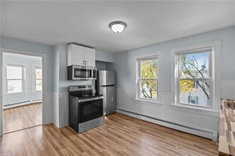 60 Morris Ave in Pawtucket, RI - Building Photo - Building Photo