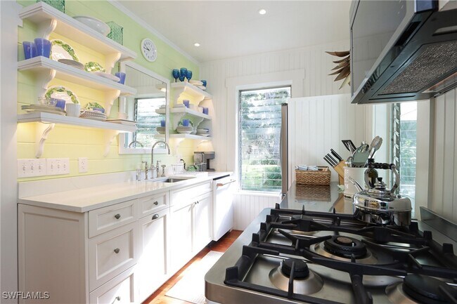 property at 44 11th Ave S