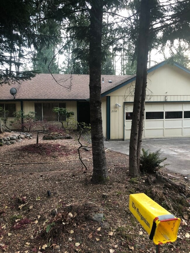 21510 Hideway Ln in Rhododendron, OR - Building Photo - Building Photo