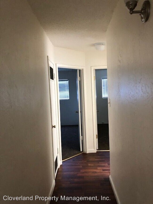 425 S 3rd Ave in Oakdale, CA - Building Photo - Building Photo