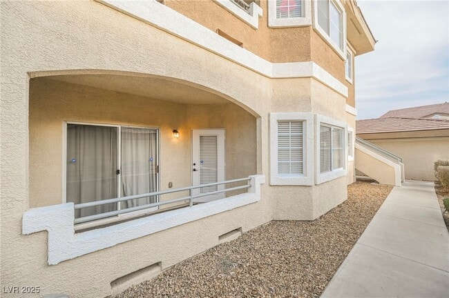 property at 833 Aspen Peak Loop
