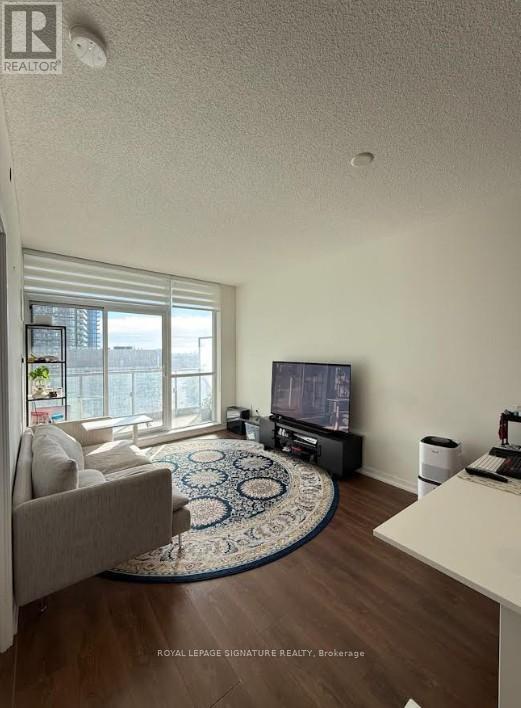 66 Forest Manor Rd in Toronto, ON - Building Photo - Building Photo