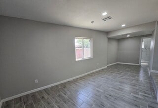 101 N Seville Dr in El Paso, TX - Building Photo - Building Photo