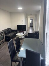 4831 Saint-Urbain Rue in Montréal, QC - Building Photo - Building Photo