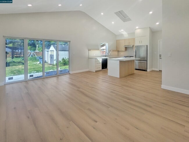 property at 1892 Sunnyvale Ave