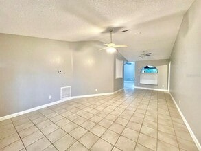 10026 Chesham Dr in Orlando, FL - Building Photo - Building Photo