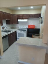 630 NW 13th St in Boca Raton, FL - Building Photo - Building Photo