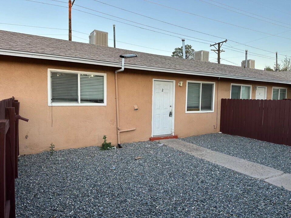 3444 Eastern Ave SE-Unit -1 in Albuquerque, NM - Building Photo