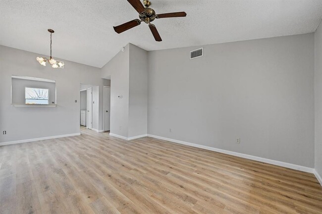8101 West Gate Blvd in Austin, TX - Building Photo - Building Photo
