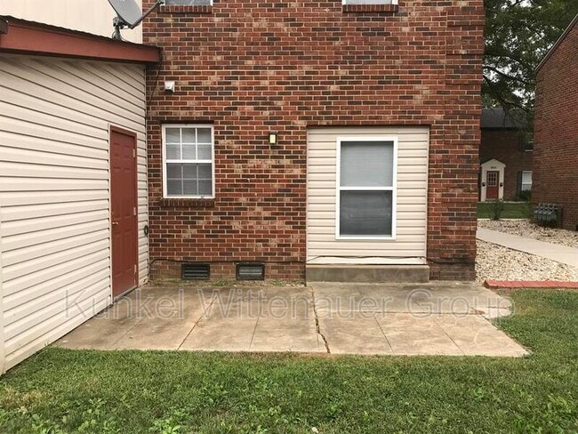 1809 Jamestown Rd in Belleville, IL - Foto de edificio - Building Photo